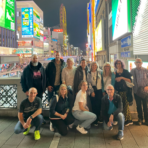 Calles de Osaka de noche